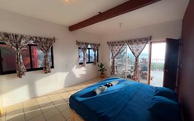 Hotel Manava